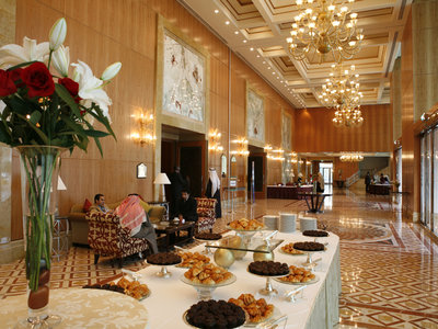 arraya-ballroom09-klein
